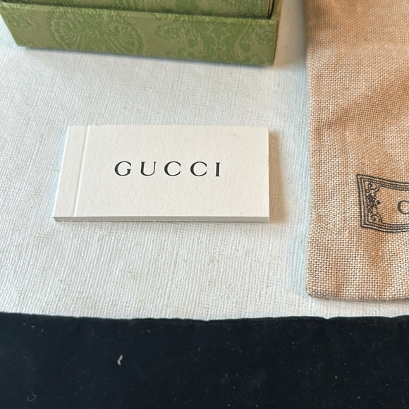 Gucci Brand New Silver Bracelet with dust bag and box - Picture 7 of 16